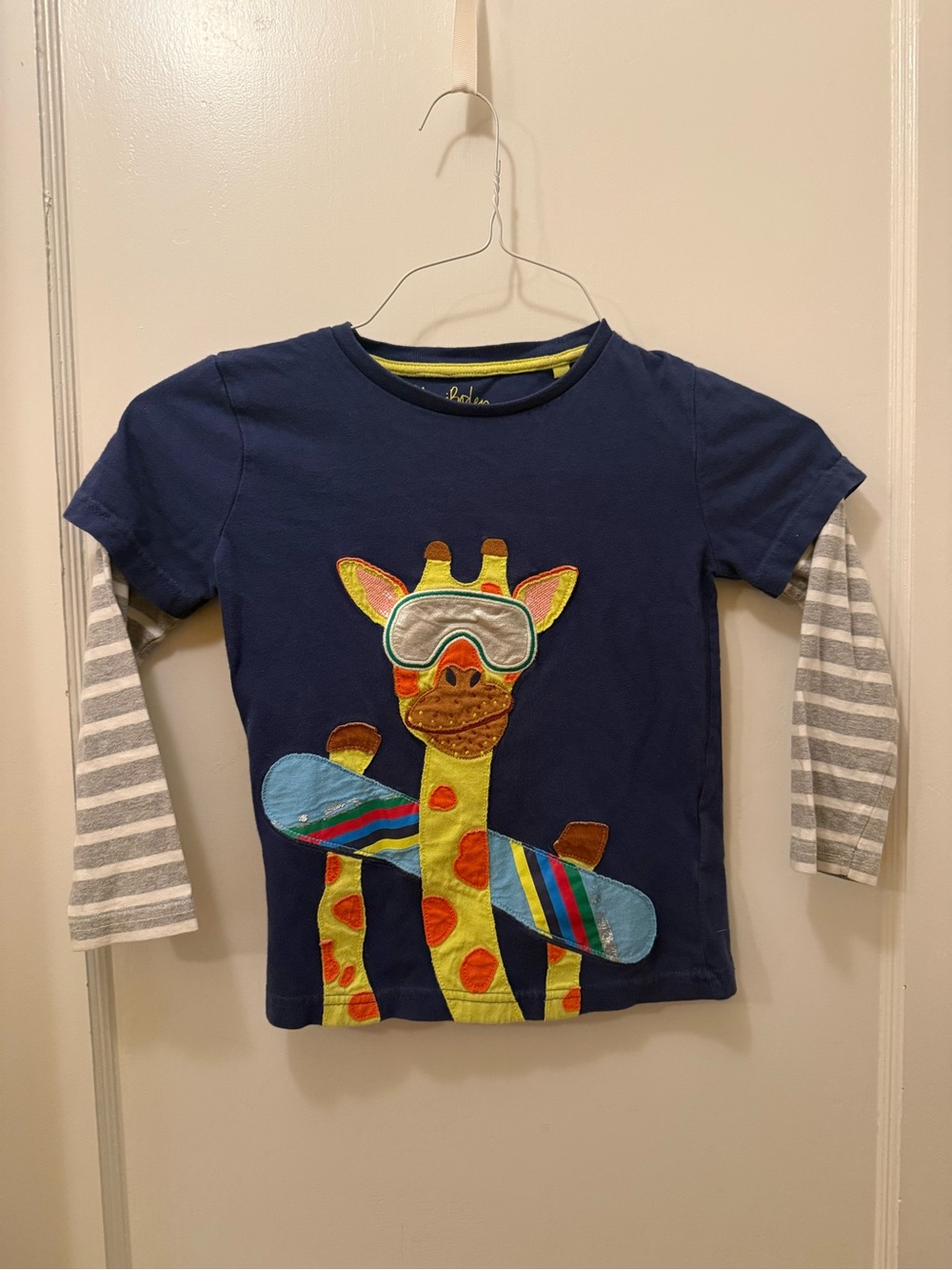 Mini Boden Navy Blue Snow Boarding Giraffe Long Sleeve Tee